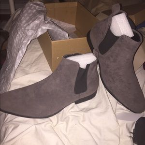 Brand New ASOS Chelsea boots in grey faux
